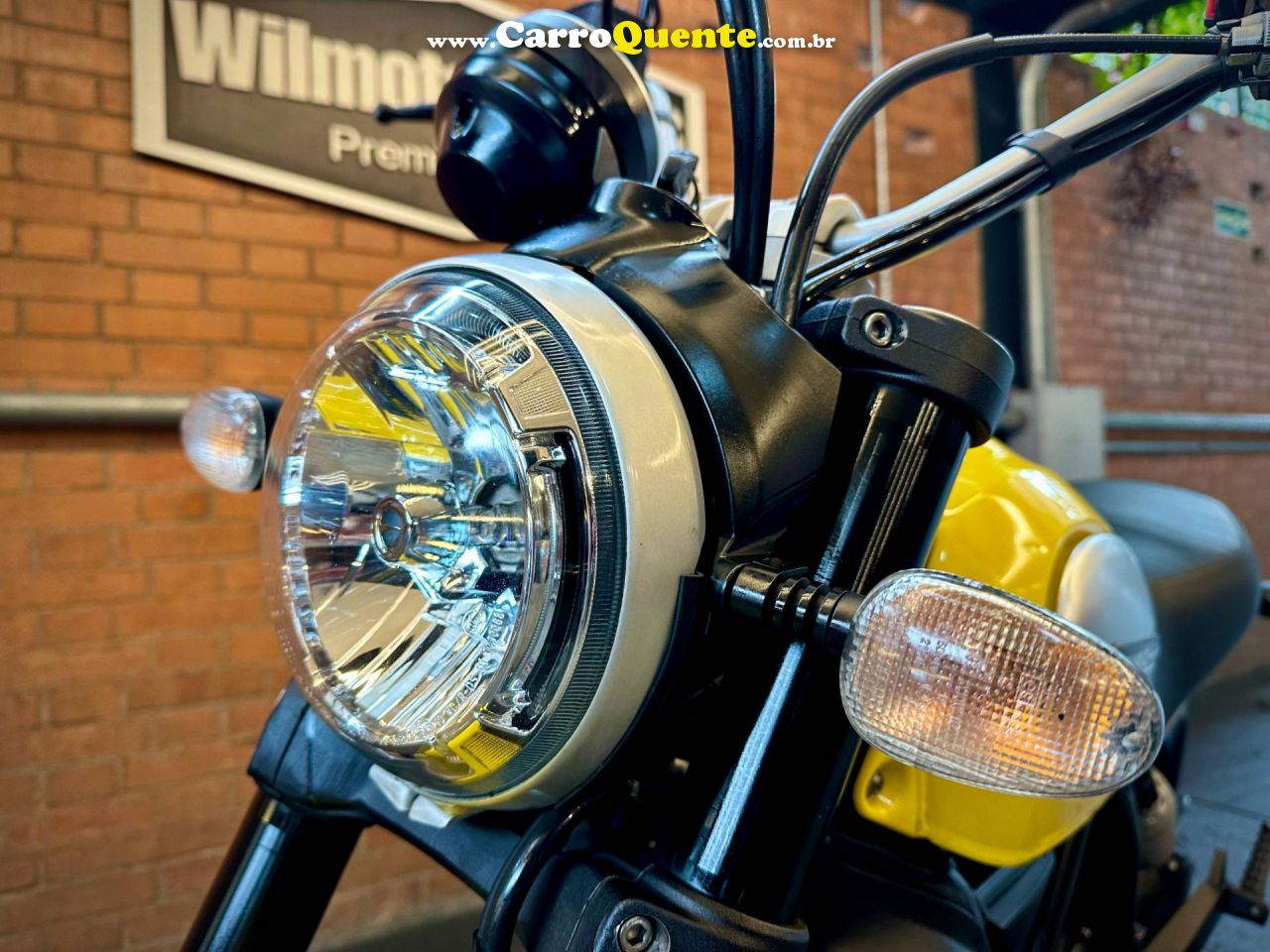 DUCATI SCRAMBLER ICON 2016 - Loja