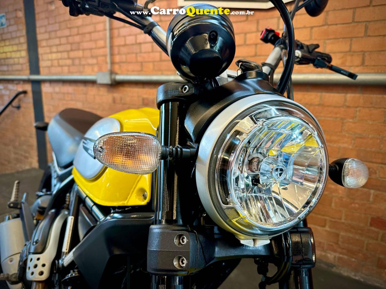 DUCATI SCRAMBLER ICON 2016 - Loja