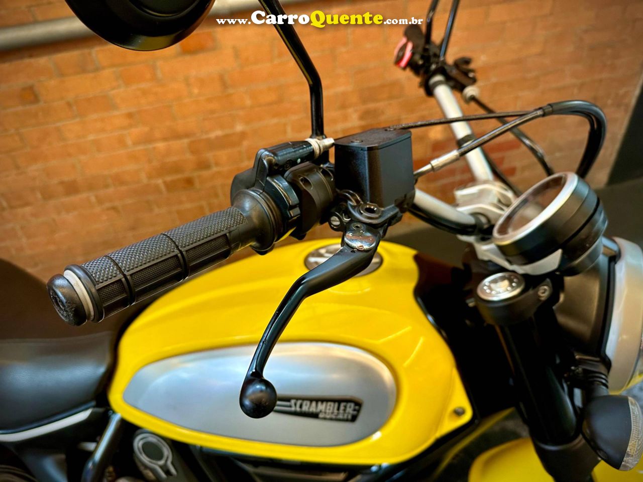 DUCATI SCRAMBLER ICON 2016 - Loja