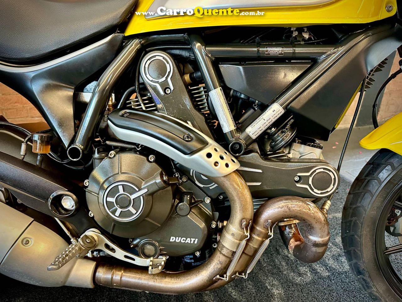 DUCATI SCRAMBLER ICON 2016 - Loja