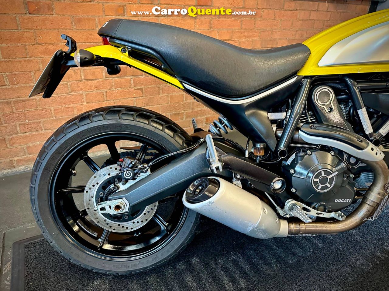DUCATI SCRAMBLER ICON 2016 - Loja