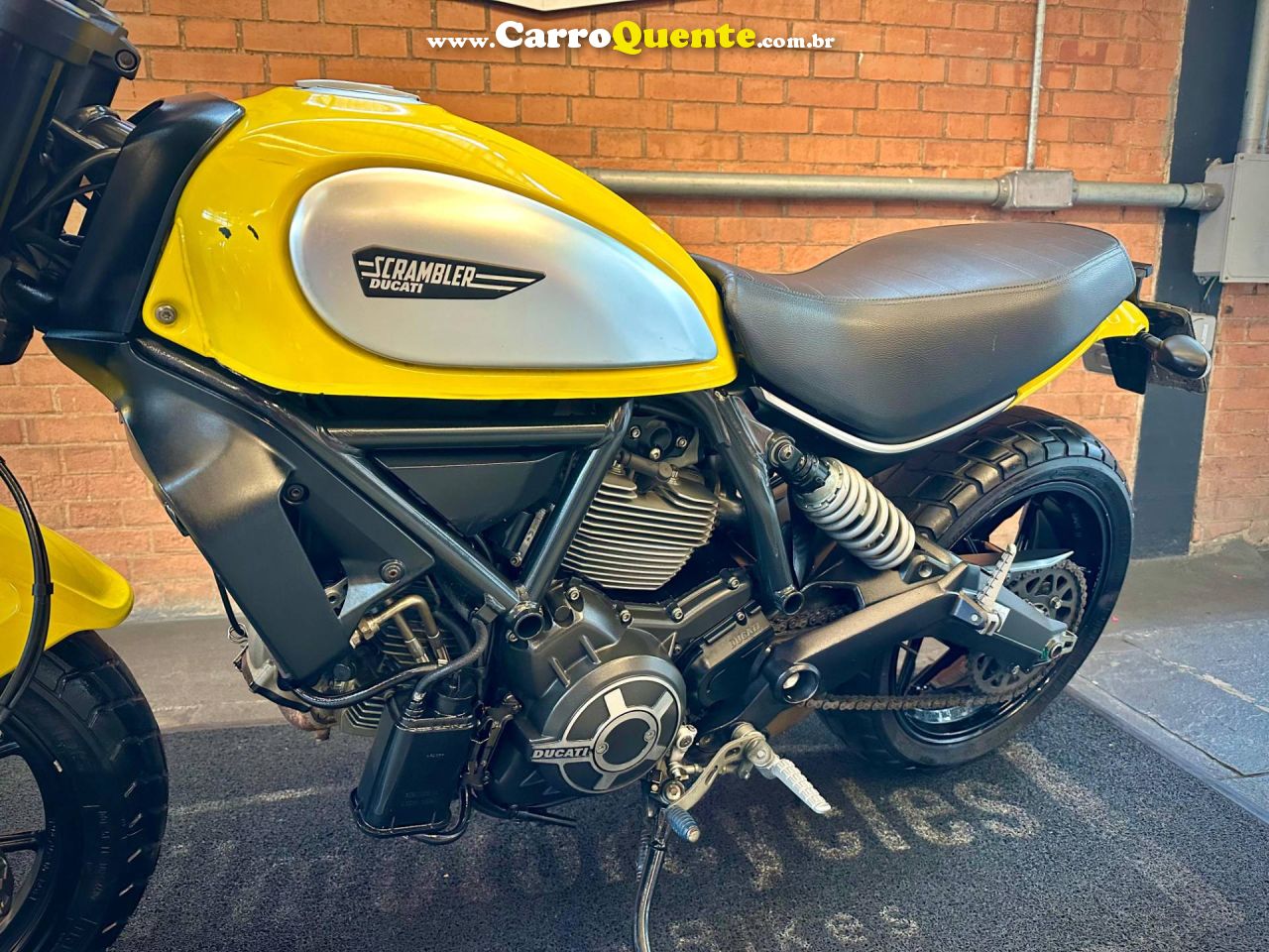 DUCATI SCRAMBLER ICON 2016 - Loja