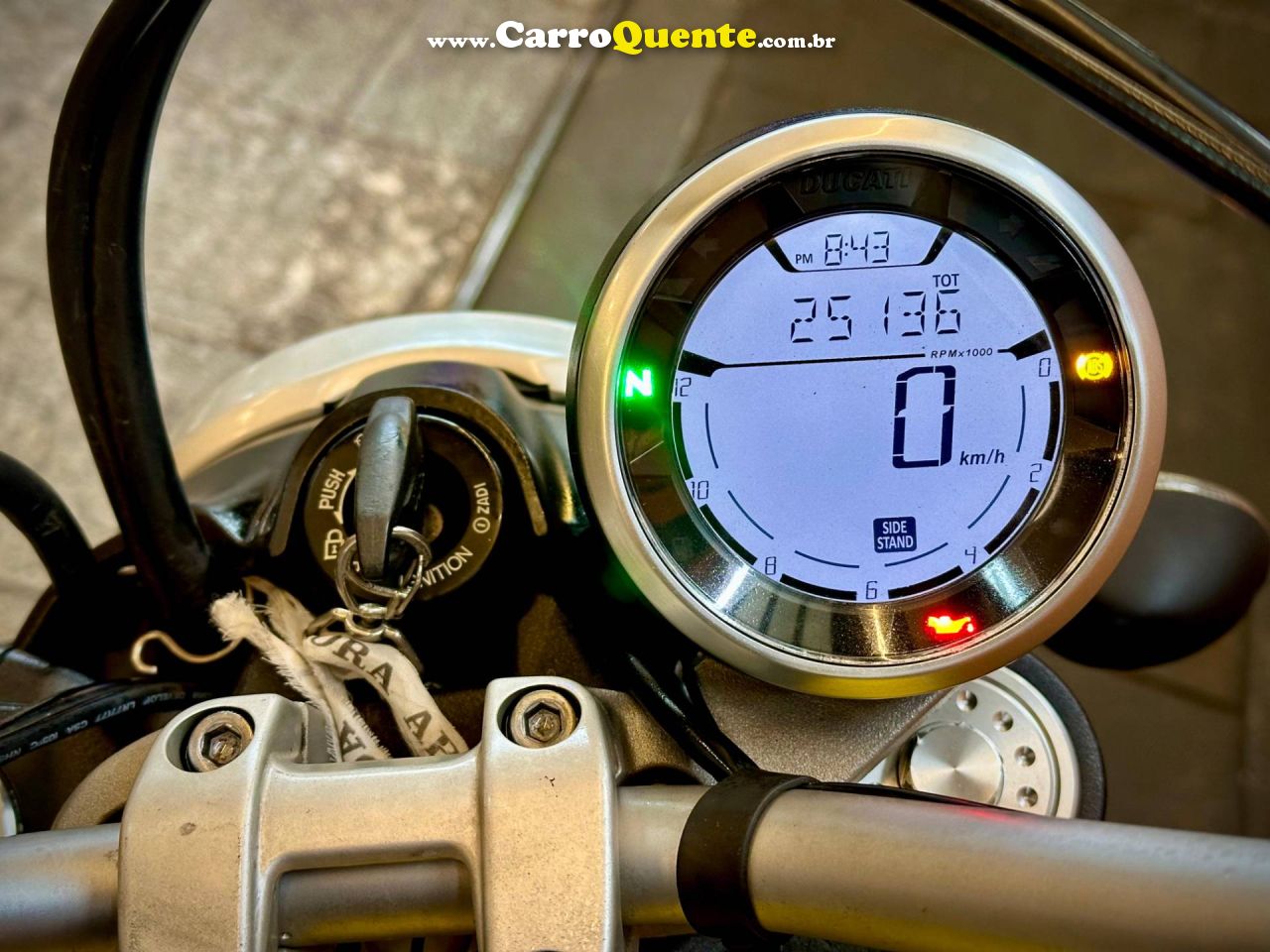 DUCATI SCRAMBLER ICON 2016 - Loja