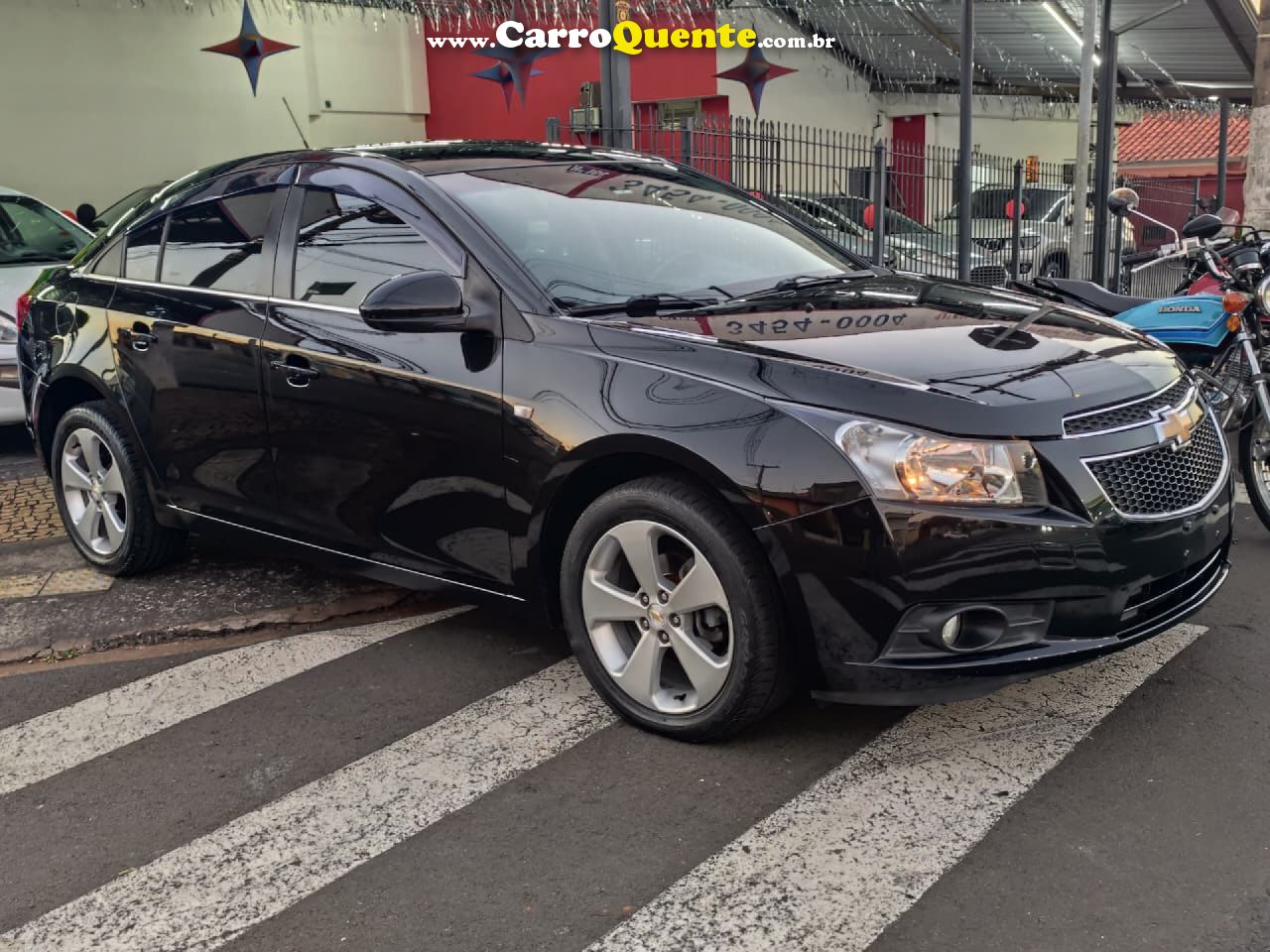CHEVROLET   CRUZE LT 1.8 16V FLEXPOWER 4P AUT.   PRETO 2013 1.8 FLEX - Loja