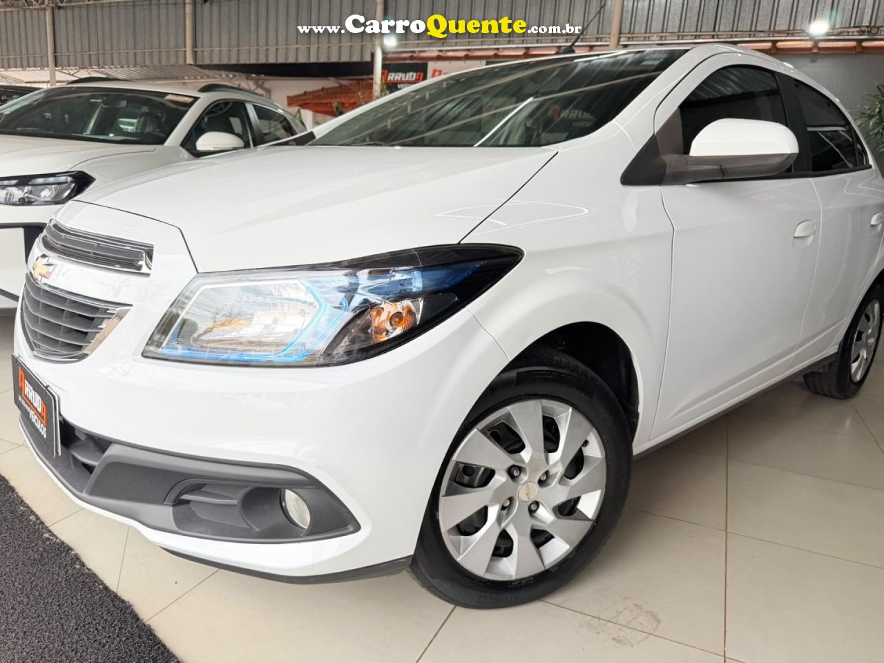 CHEVROLET   ONIX HATCH LT 1.4 8V FLEXPOWER 5P AUT.   BRANCO 2015 1.4 FLEX - Loja