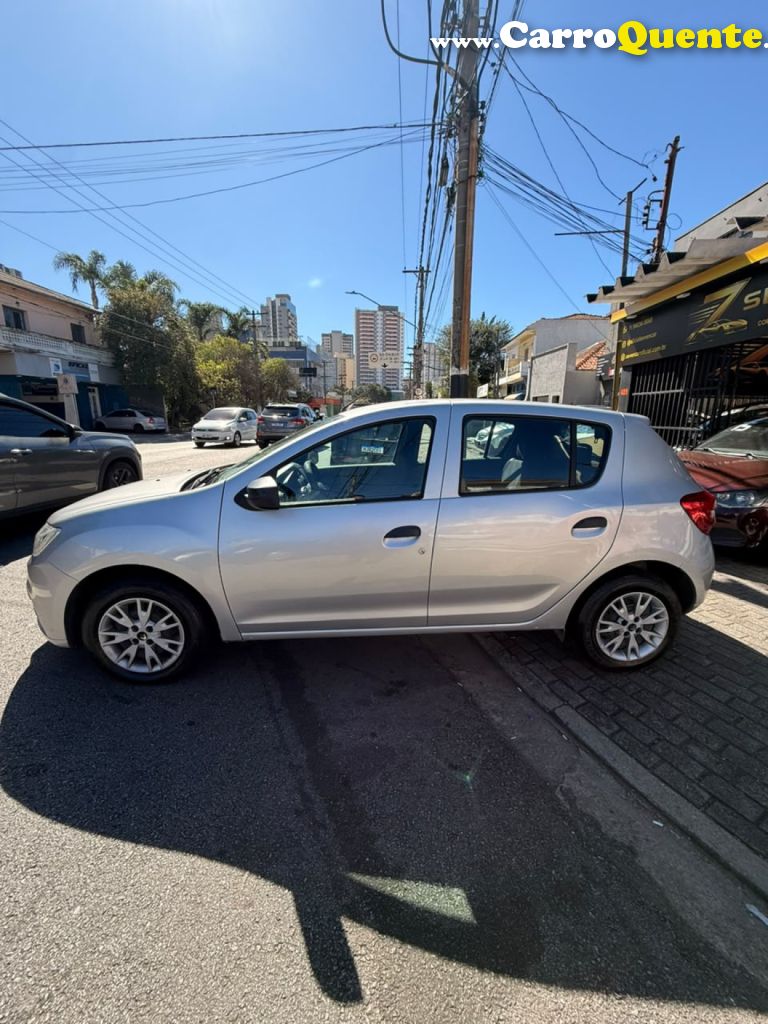 RENAULT   SANDERO LIFE FLEX 1.0 12V 5P MEC.   PRATA 2020 1.0 FLEX - Loja
