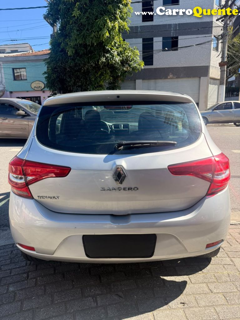 RENAULT   SANDERO LIFE FLEX 1.0 12V 5P MEC.   PRATA 2020 1.0 FLEX - Loja