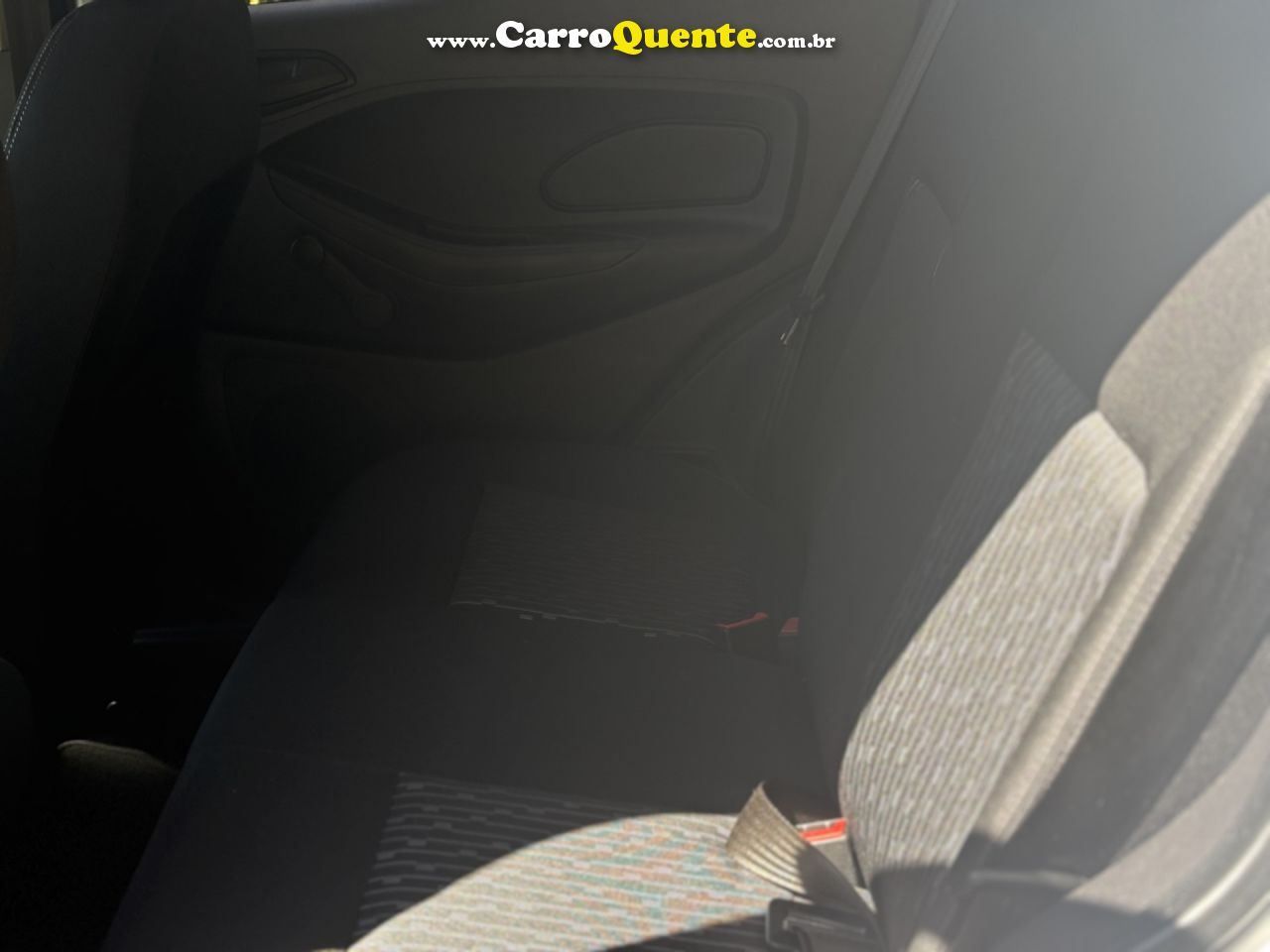 FORD   KA 1.0 SESE PLUS TIVCT FLEX 5P   BRANCO 2015 1.0 FLEX - Loja