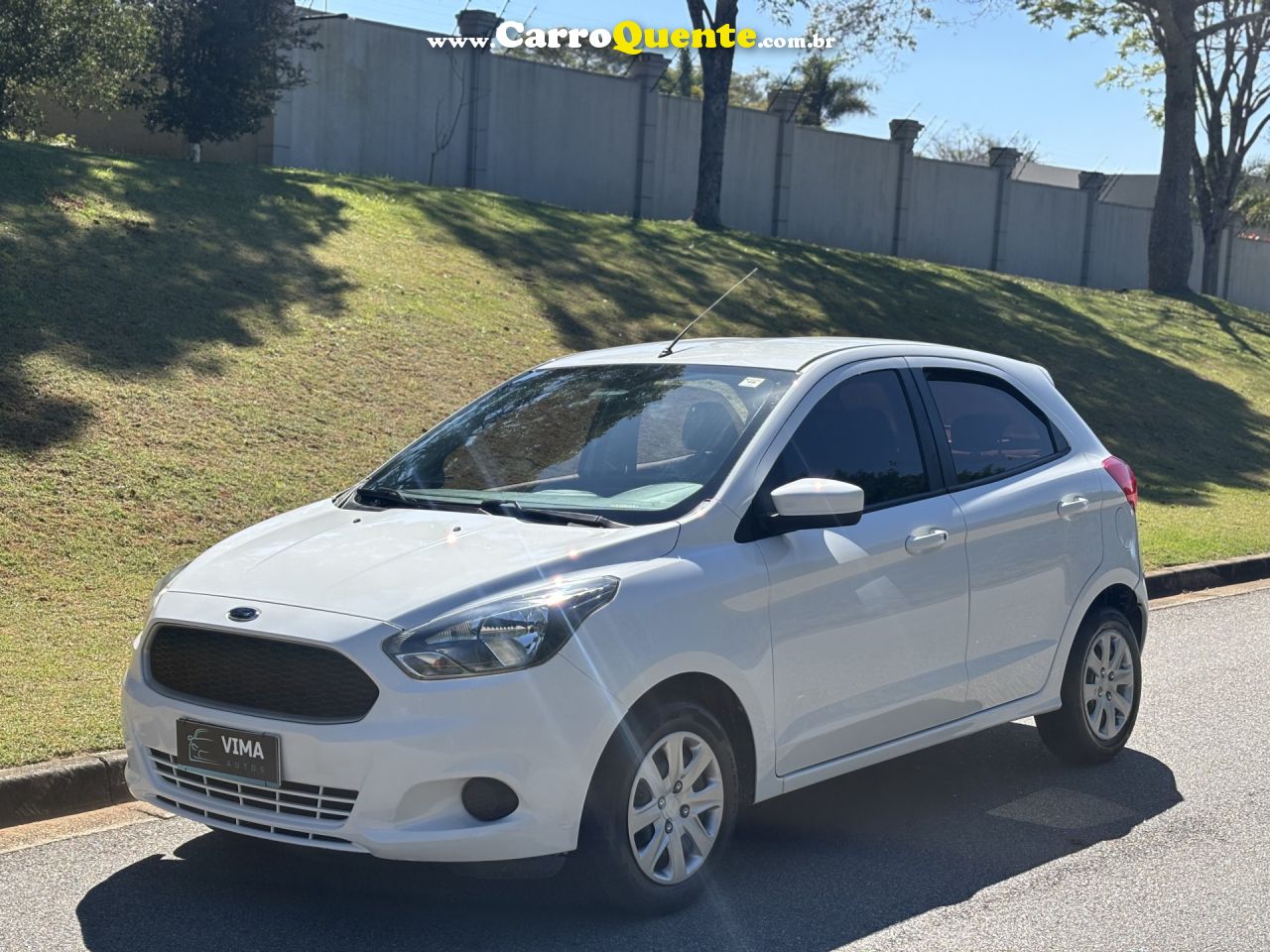 FORD   KA 1.0 SESE PLUS TIVCT FLEX 5P   BRANCO 2015 1.0 FLEX - Loja
