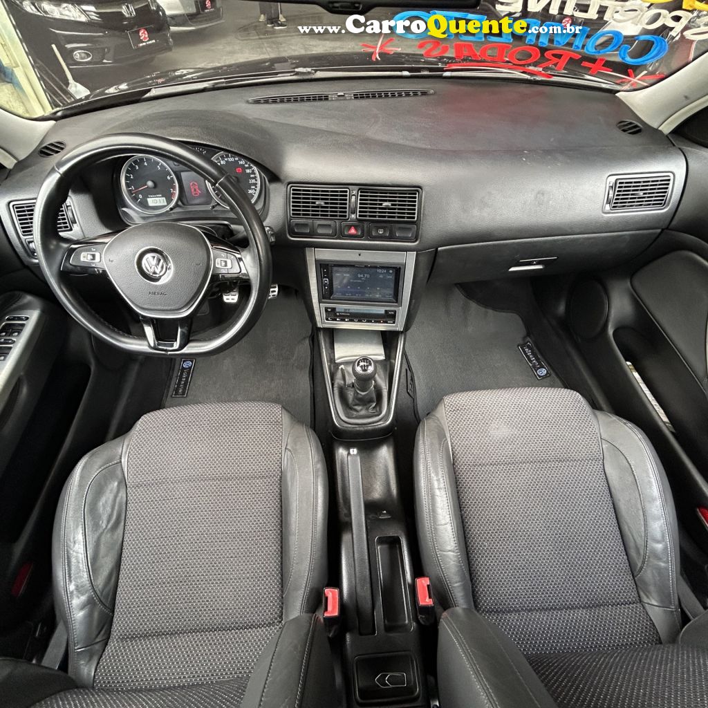 VOLKSWAGEN   GOLF SPORTLINE 1.6 MI TOTAL FLEX 8V 4P   PRETO 2010 1.6 FLEX - Loja