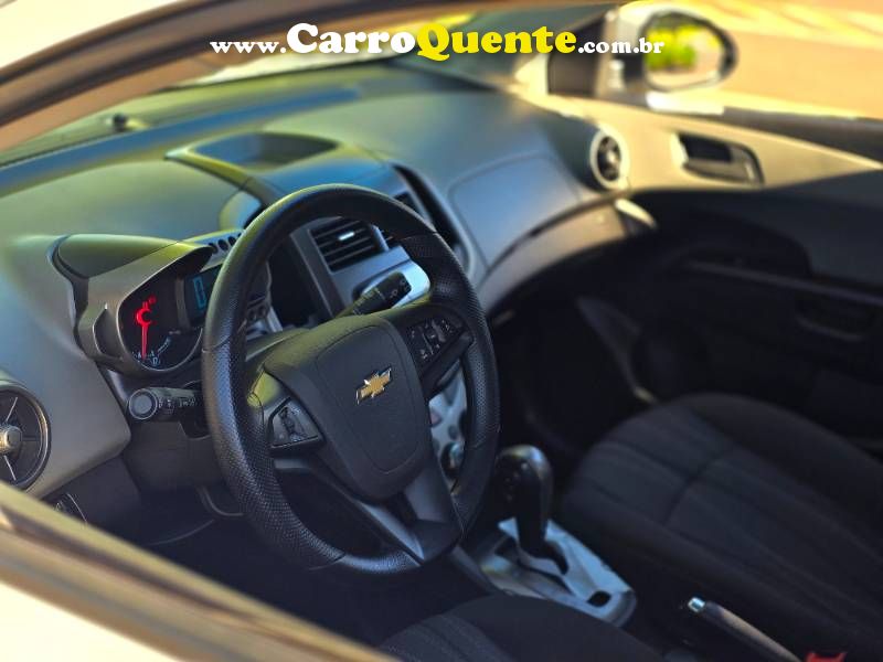 SONIC HB LT 1.6 16V FlexPower 5p Aut. 2014/2014 Chevrolet - Loja