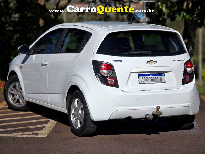SONIC HB LT 1.6 16V FlexPower 5p Aut. 2014/2014 Chevrolet - Loja
