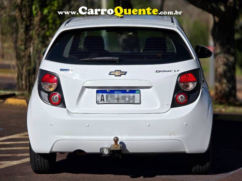 SONIC HB LT 1.6 16V FlexPower 5p Aut. 2014/2014 Chevrolet - Loja