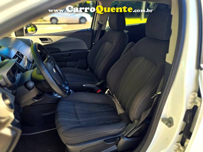 SONIC HB LT 1.6 16V FlexPower 5p Aut. 2014/2014 Chevrolet - Loja