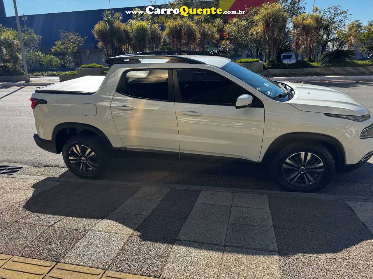 FIAT TORO 2.0 16V TURBO FREEDOM 4WD 2022 - Loja