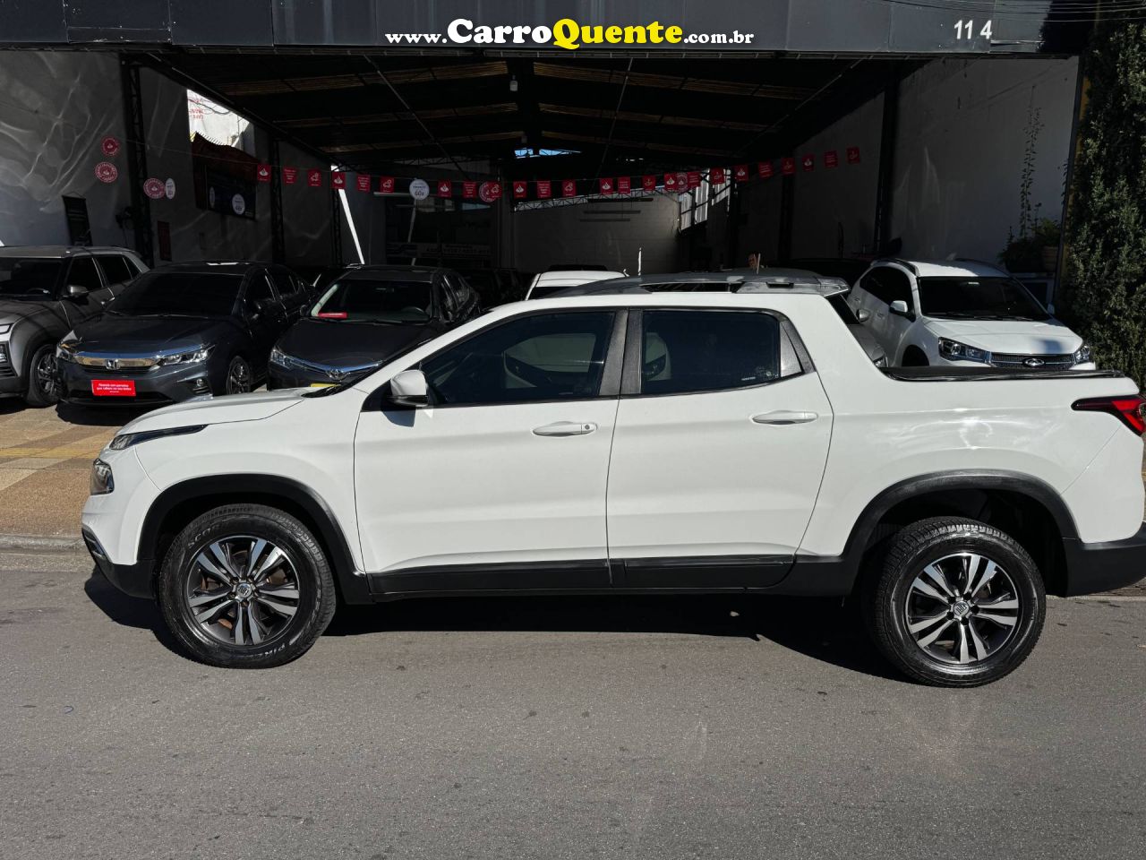 FIAT TORO 2.0 16V TURBO FREEDOM 4WD 2022 - Loja