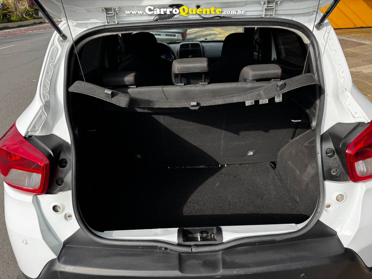 RENAULT KWID 1.0 12V SCE ZEN 2020 - Loja