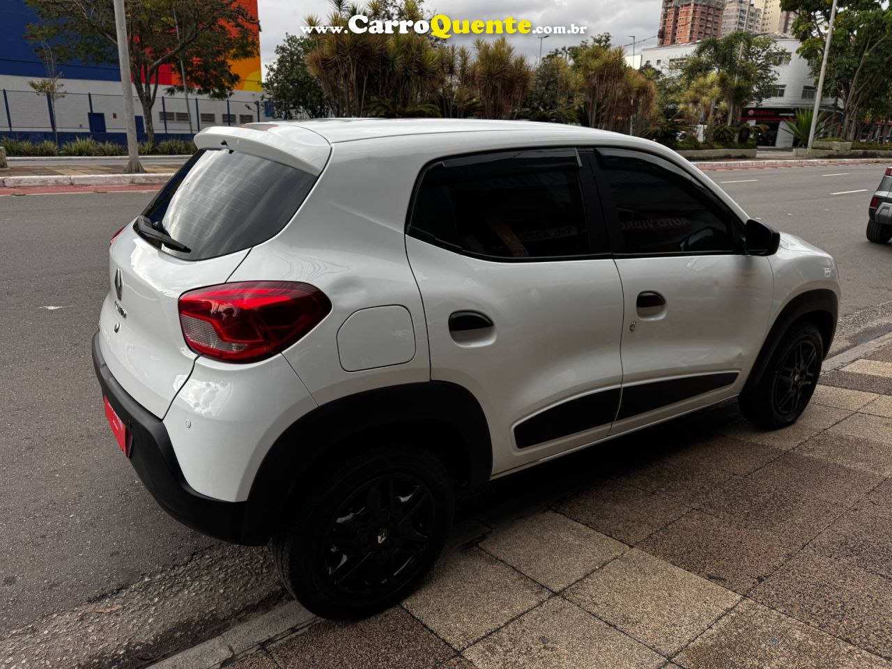 RENAULT KWID 1.0 12V SCE ZEN 2020 - Loja
