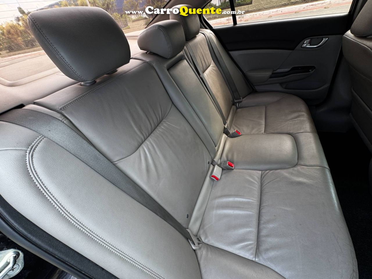HONDA CIVIC 1.8 LXL 16V 2013 - Loja