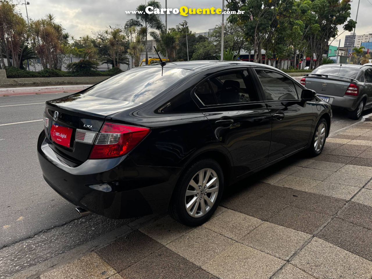 HONDA CIVIC 1.8 LXL 16V 2013 - Loja