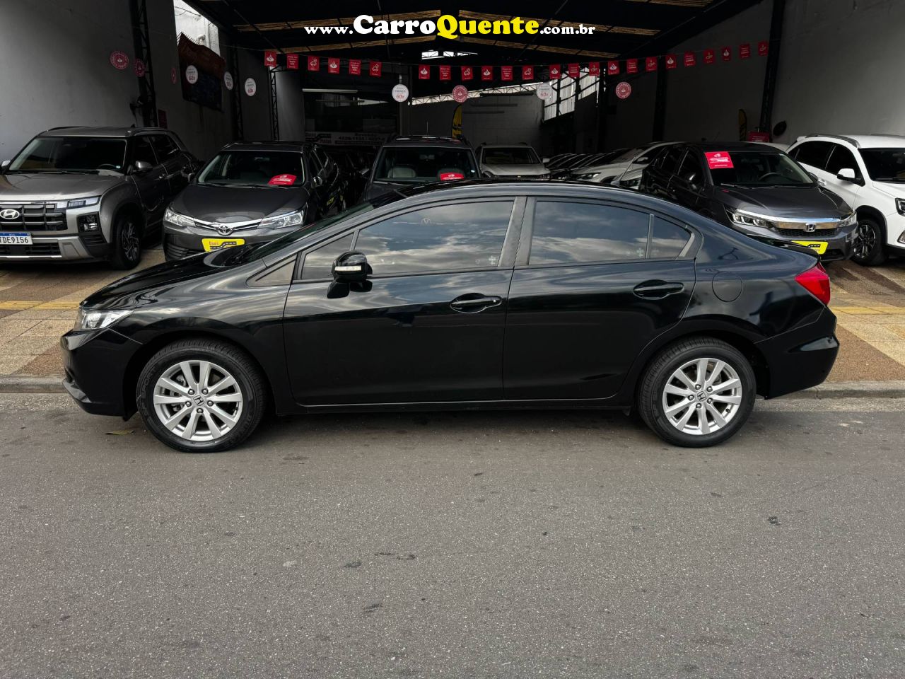 HONDA CIVIC 1.8 LXL 16V 2013 - Loja