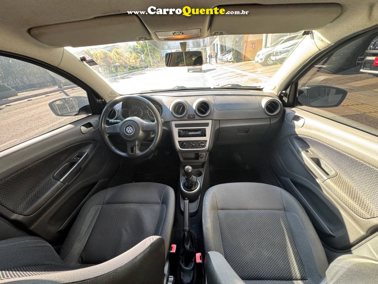 VOLKSWAGEN VOYAGE 1.0 MI TRENDLINE 8V 2015 - Loja