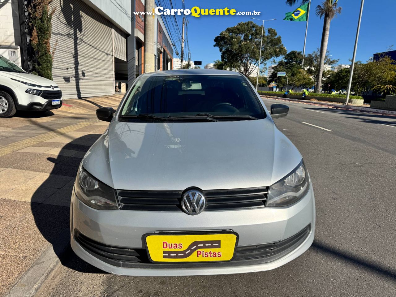 VOLKSWAGEN VOYAGE 1.0 MI TRENDLINE 8V 2015 - Loja