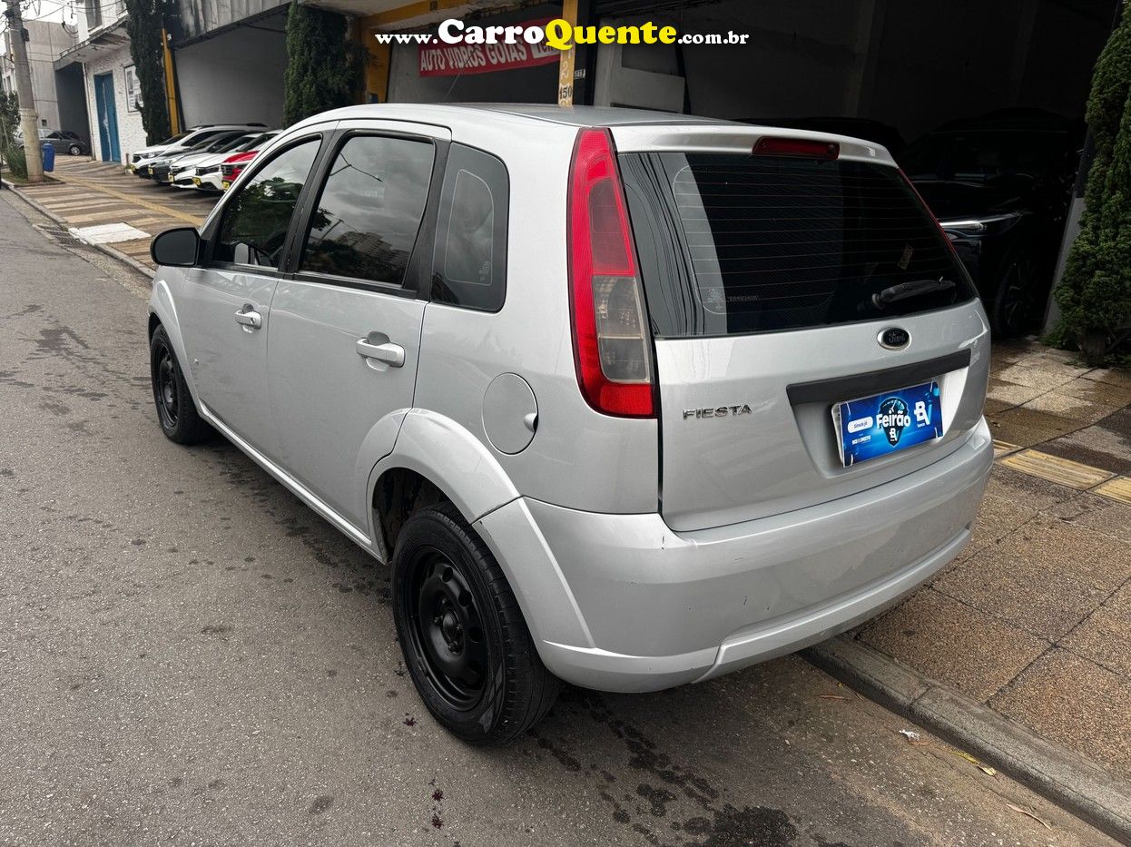 FORD FIESTA 1.0 ROCAM HATCH 8V 2014 - Loja