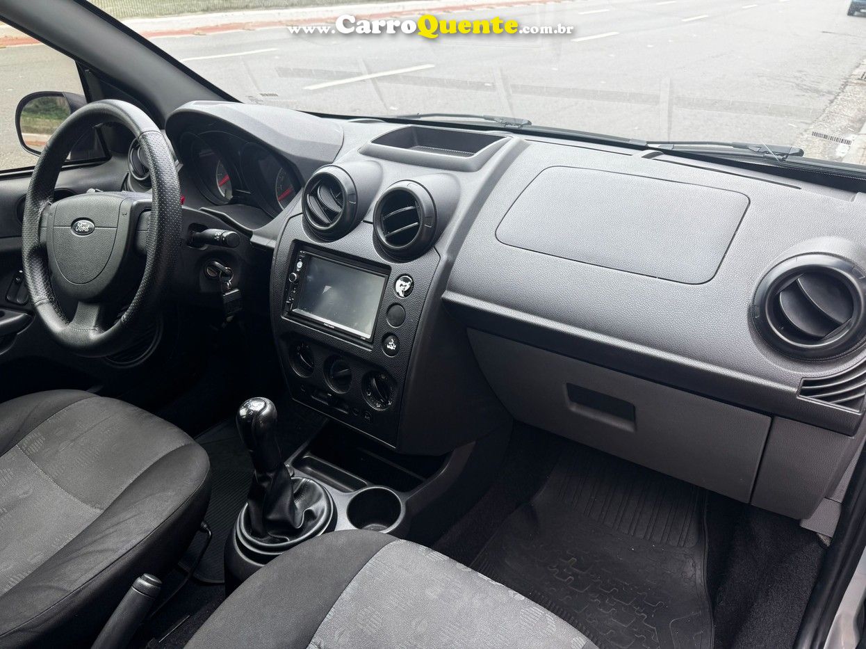 FORD FIESTA 1.0 ROCAM HATCH 8V 2014 - Loja