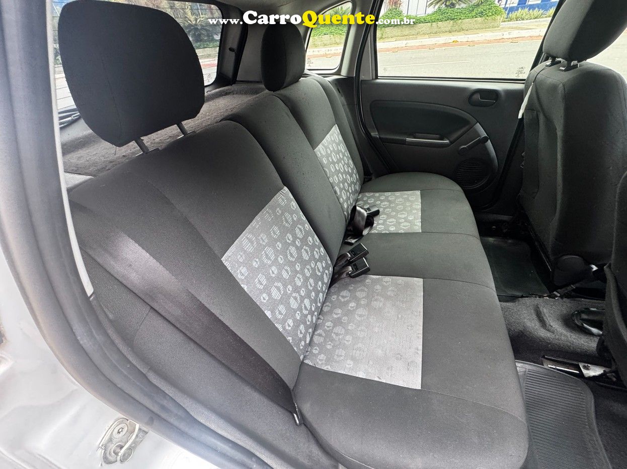 FORD FIESTA 1.0 ROCAM HATCH 8V 2014 - Loja