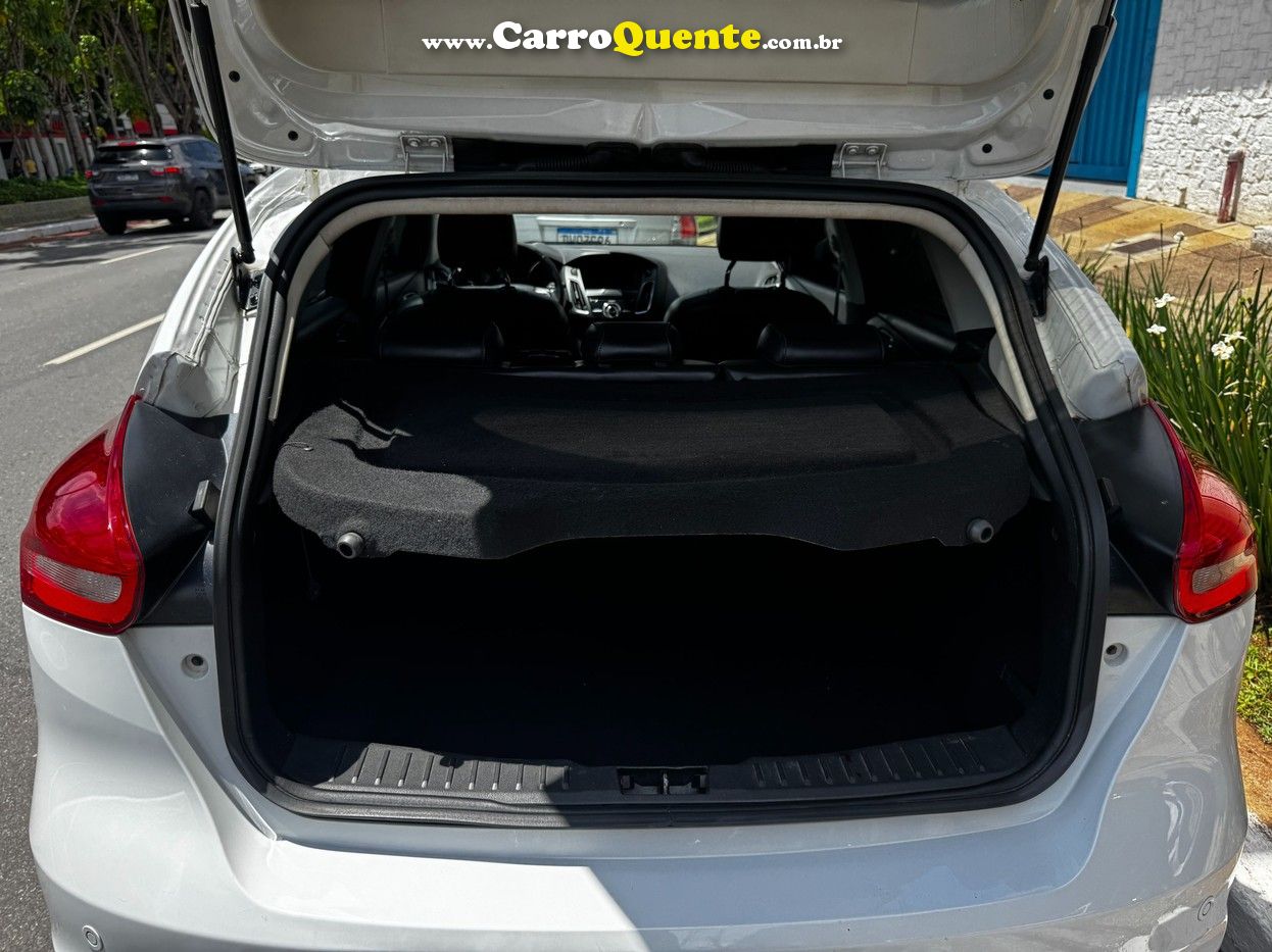 FORD FOCUS 2.0 TITANIUM PLUS HATCH 16V AUTO 2016 - Loja