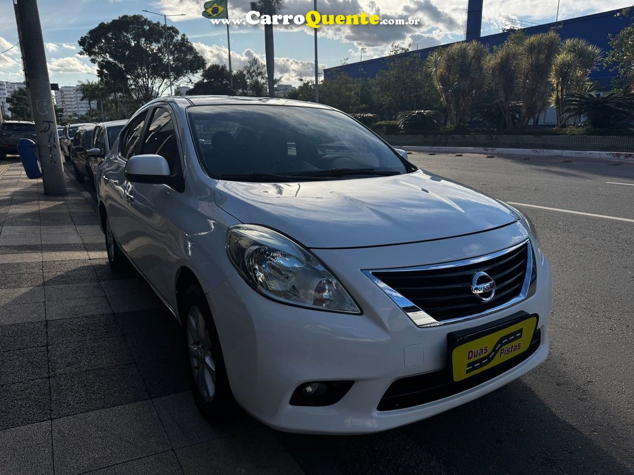 NISSAN VERSA 1.6 16V SL 2014 - Loja