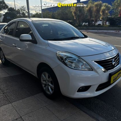 NISSAN VERSA 1.6 16V SL 2014