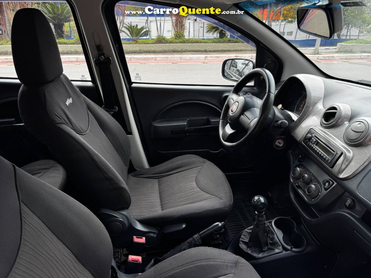 FIAT UNO 1.4 EVO WAY 8V 2012 - Loja