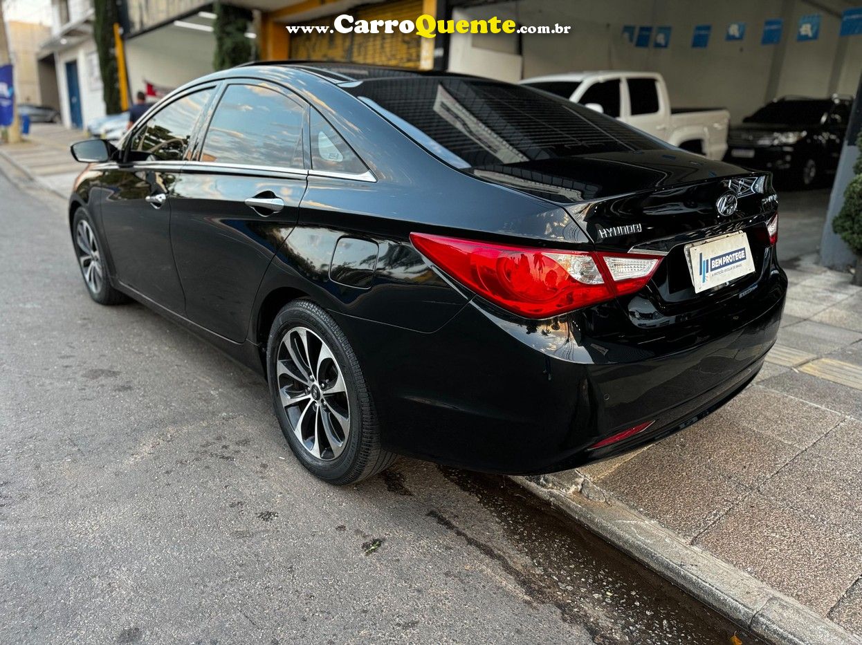 HYUNDAI SONATA 2.4 MPFI V4 16V 182CV 2013 - Loja