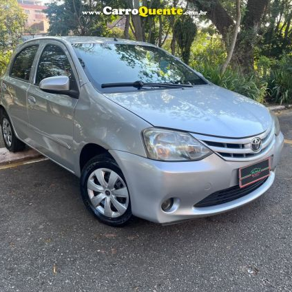 TOYOTA   ETIOS 1.3 FLEX 16V 5P MEC.   PRATA 2014 1.3 FLEX