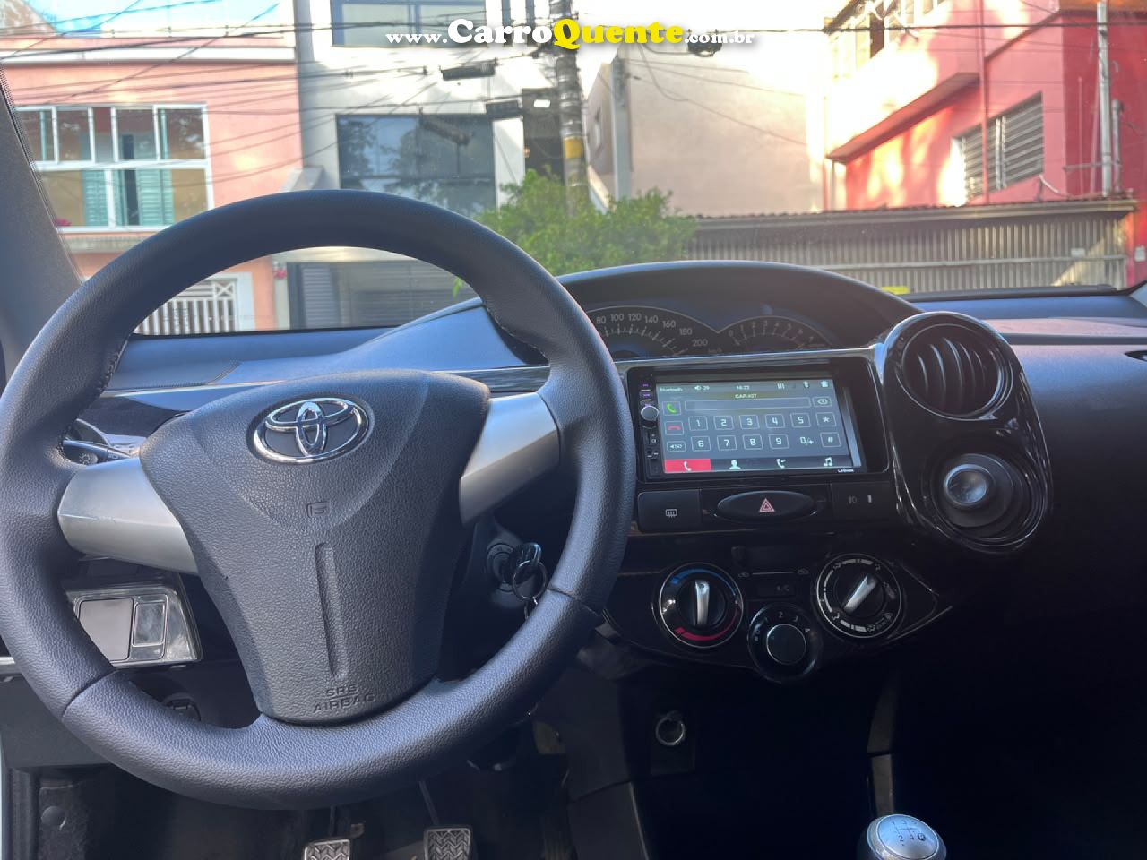 TOYOTA   ETIOS 1.3 FLEX 16V 5P MEC.   PRATA 2014 1.3 FLEX - Loja