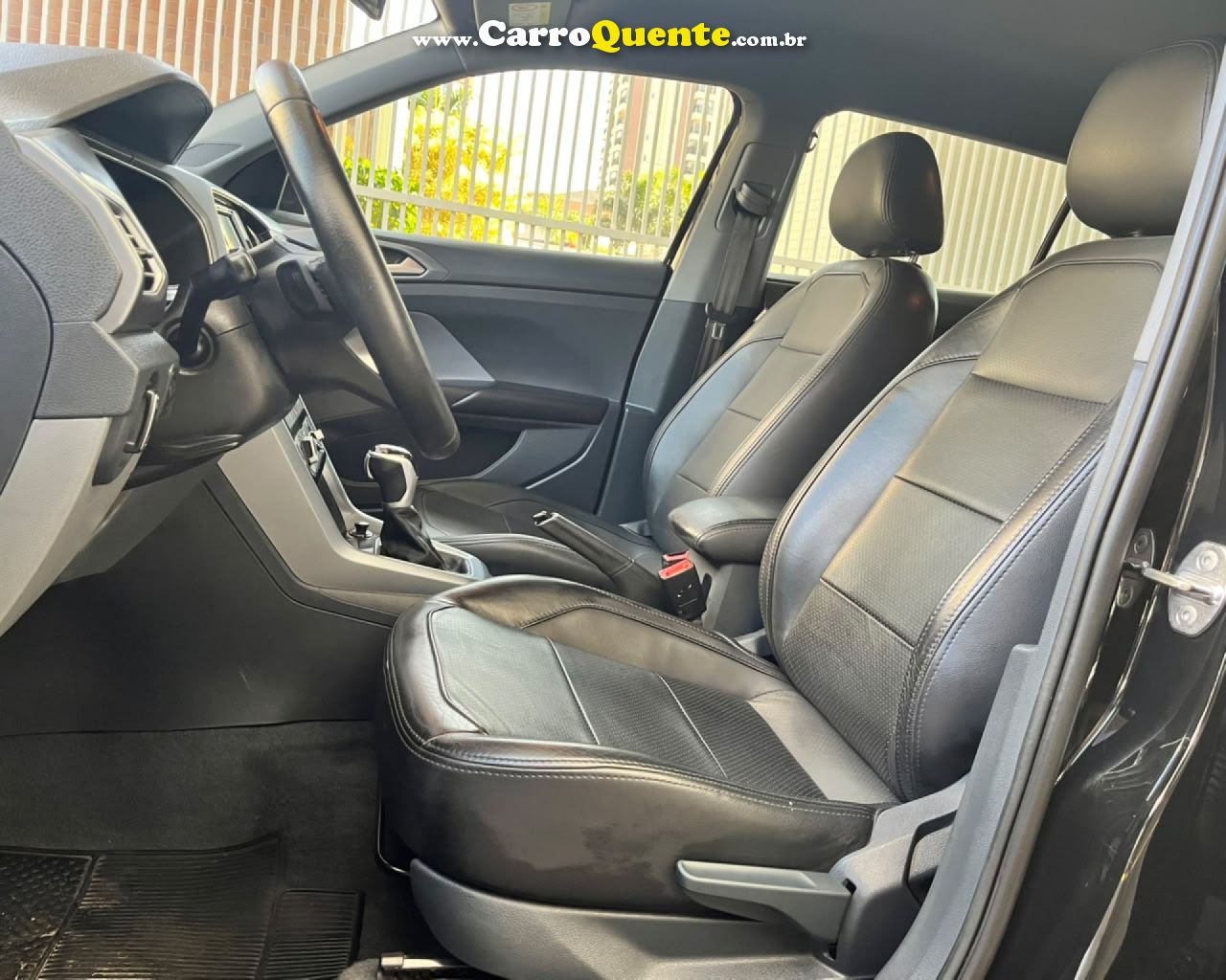 VOLKSWAGEN   TCROSS TURBO FLEX 2023 UNICA DONA PAINEL TFT MULTIMIDIA OTIMO ESTADO   PRETO 2023 1.0 FLEX - Loja