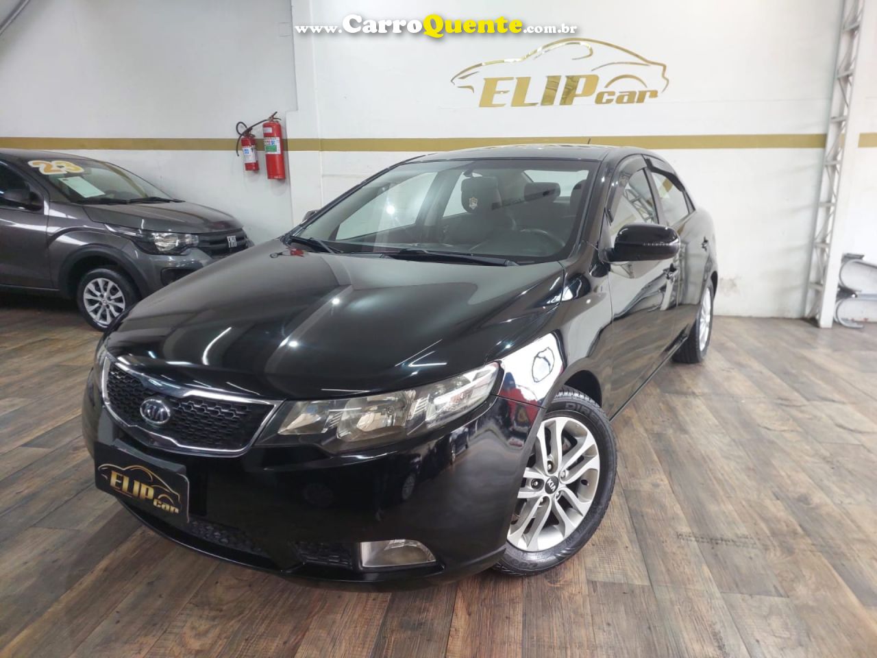 KIA   CERATO 1.6 16V MEC.   PRETO 2012 1.6 GASOLINA - Loja