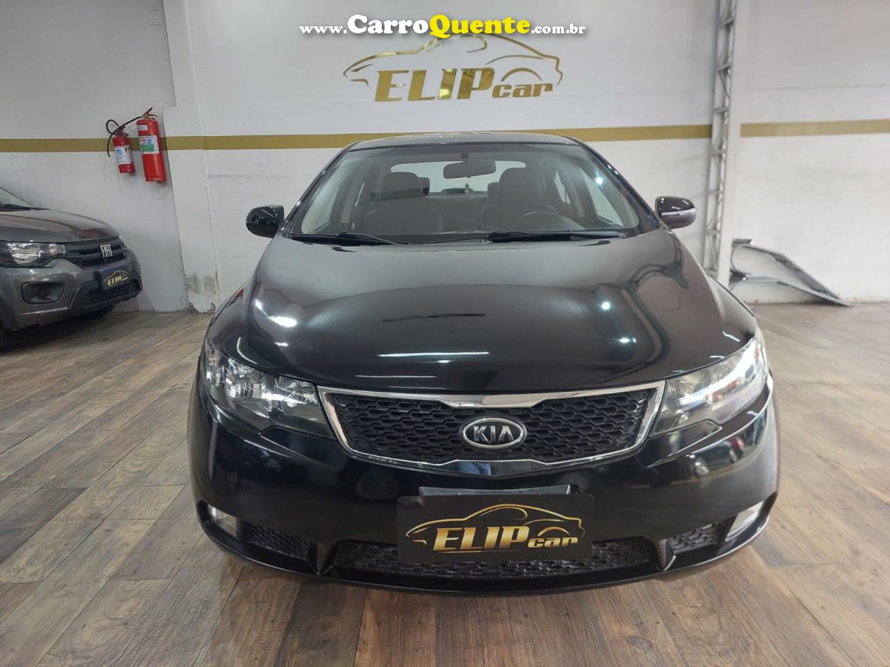 KIA   CERATO 1.6 16V MEC.   PRETO 2012 1.6 GASOLINA - Loja