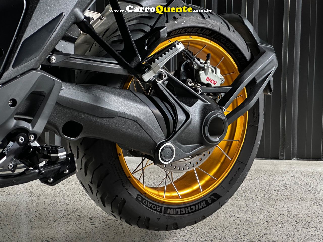 BMW   R1300 GS OPTION 719   VERDE 2024 1300 GASOLINA - Loja
