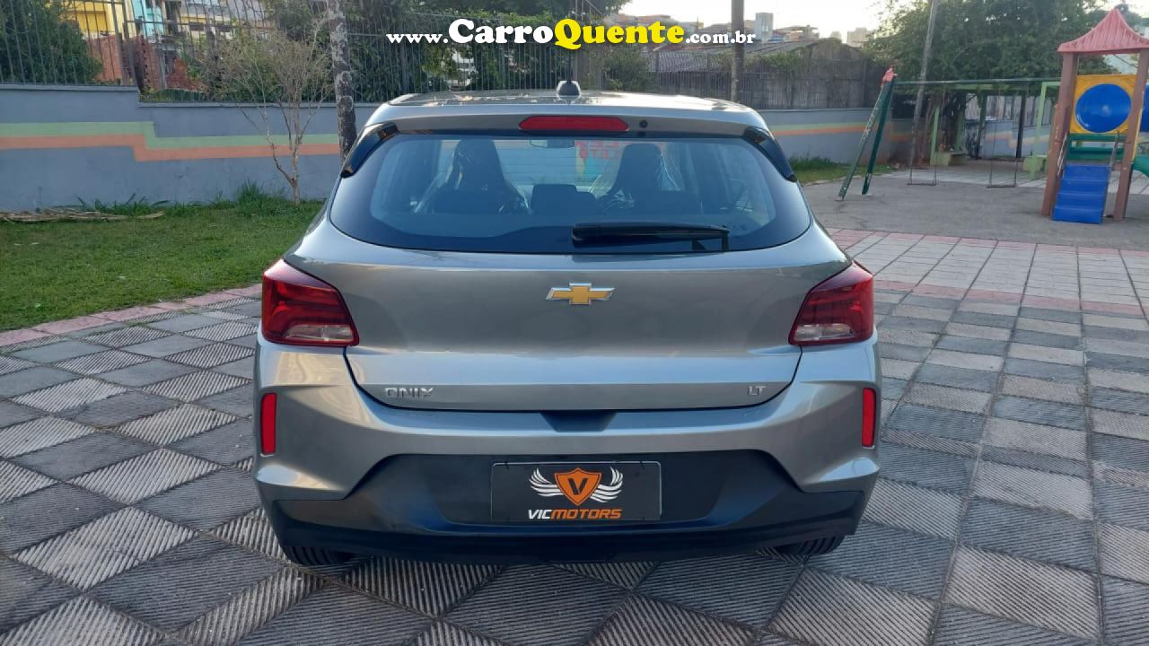 CHEVROLET   ONIX HATCH LT 1.0 8V FLEXPOWER 5P MEC.   PRATA 2025 1.0 FLEX - Loja