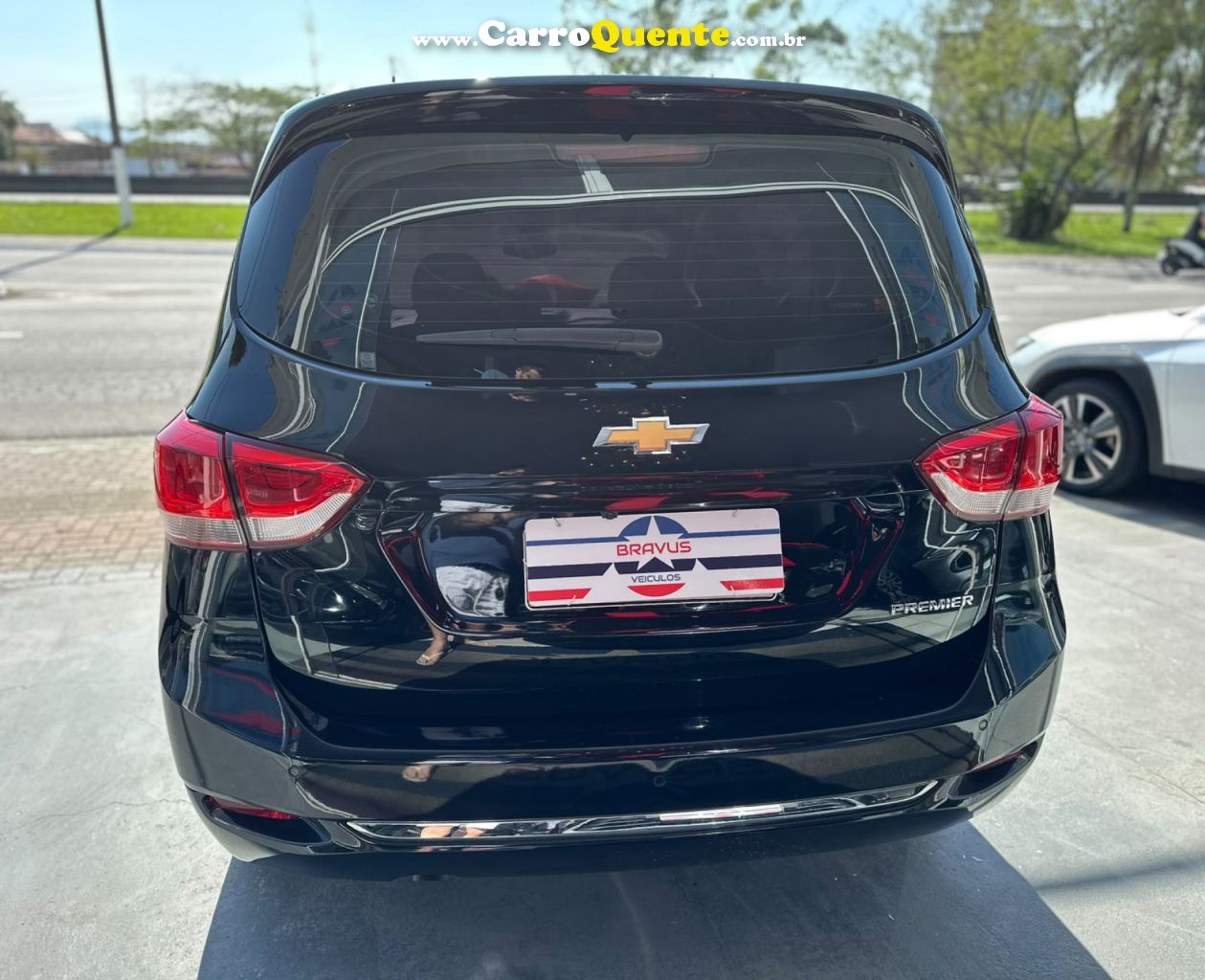 CHEVROLET   SPIN PREMIER 1.8 8V ECONO.FLEX 5P AUT.   PRETO 2023 1.8 FLEX - Loja