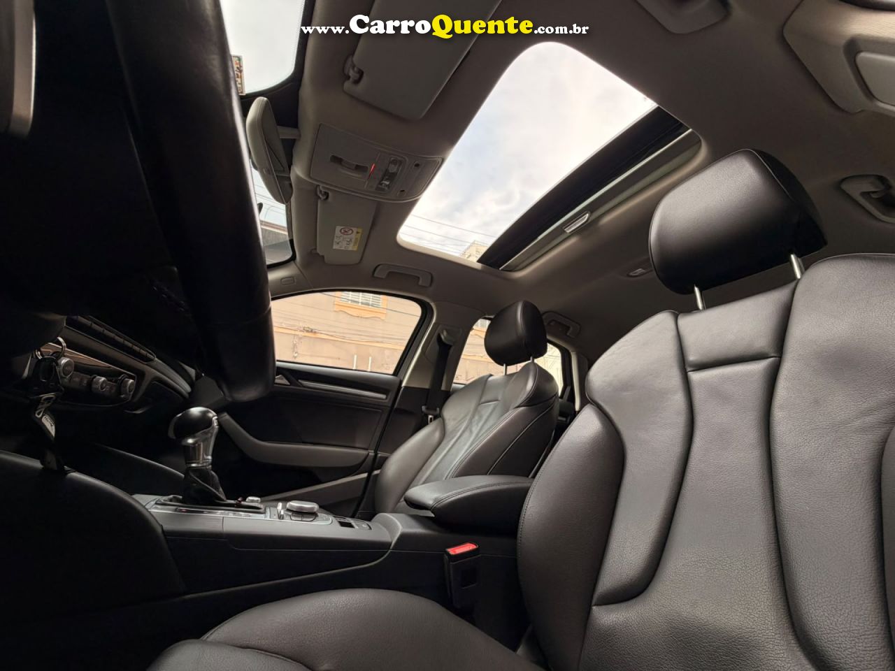 AUDI   A3 SED. AMBITION 2.0 TSFI 220CV S-TRONIC   PRATA 2016 2.0 GASOLINA - Loja