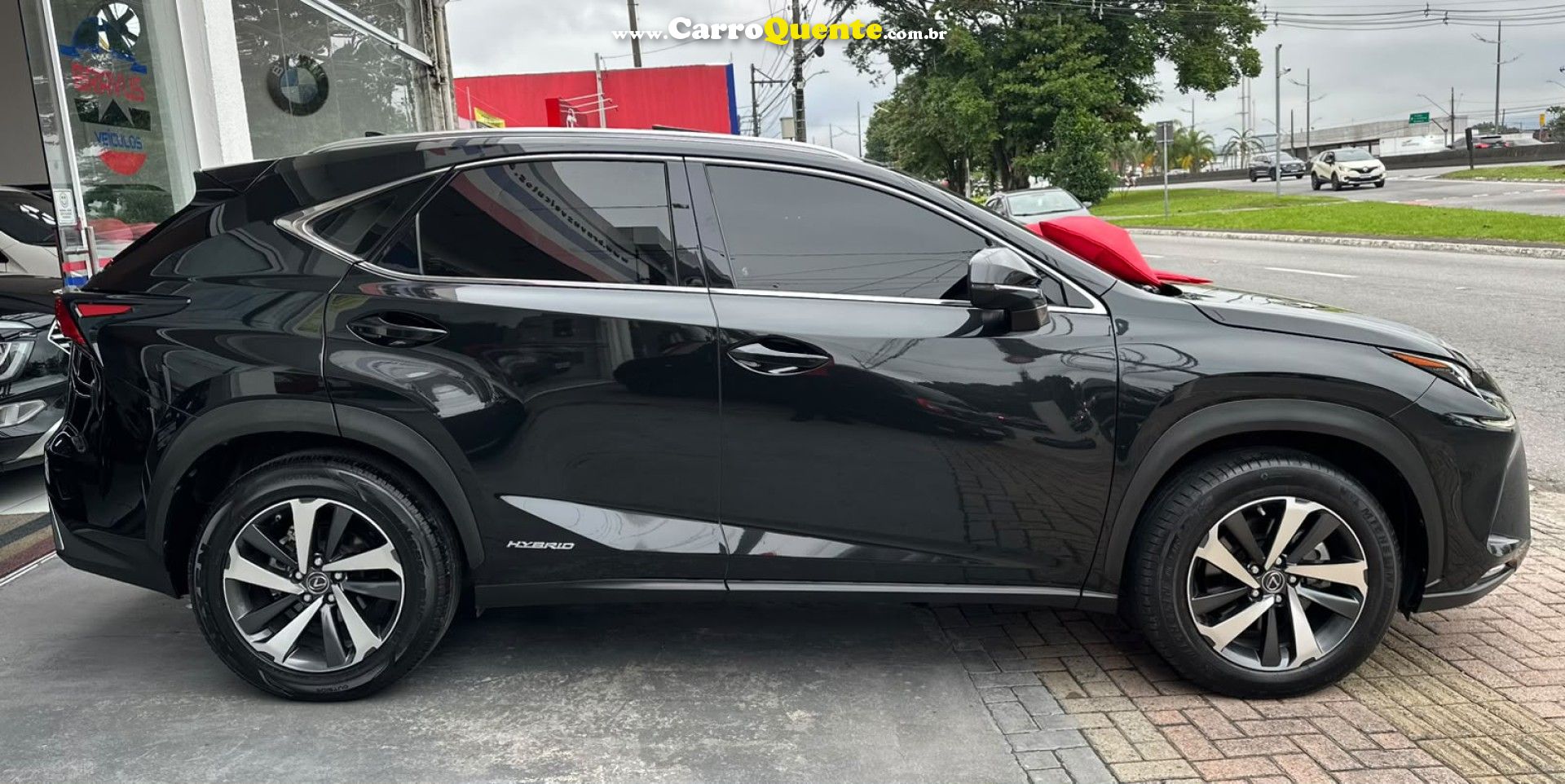 LEXUS   300H    PRETO 2019 2.5 GASOLINA E ELÉTRICO - Loja