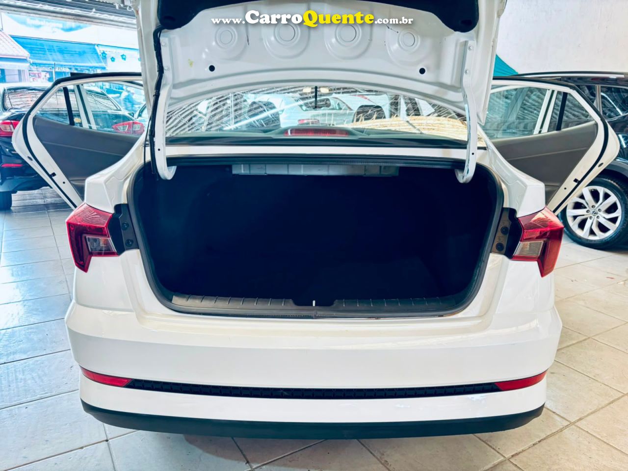 HYUNDAI   HB20S COMFORT 1.0  FLEX 12V MEC.   BRANCO 2026 1.0 FLEX - Loja