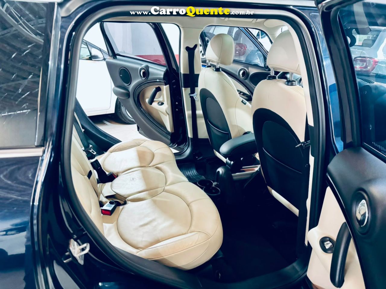 MINI   COOPER COUNTRYMAN S 1.6 AUT.   AZUL 2016 1.6 GASOLINA - Loja