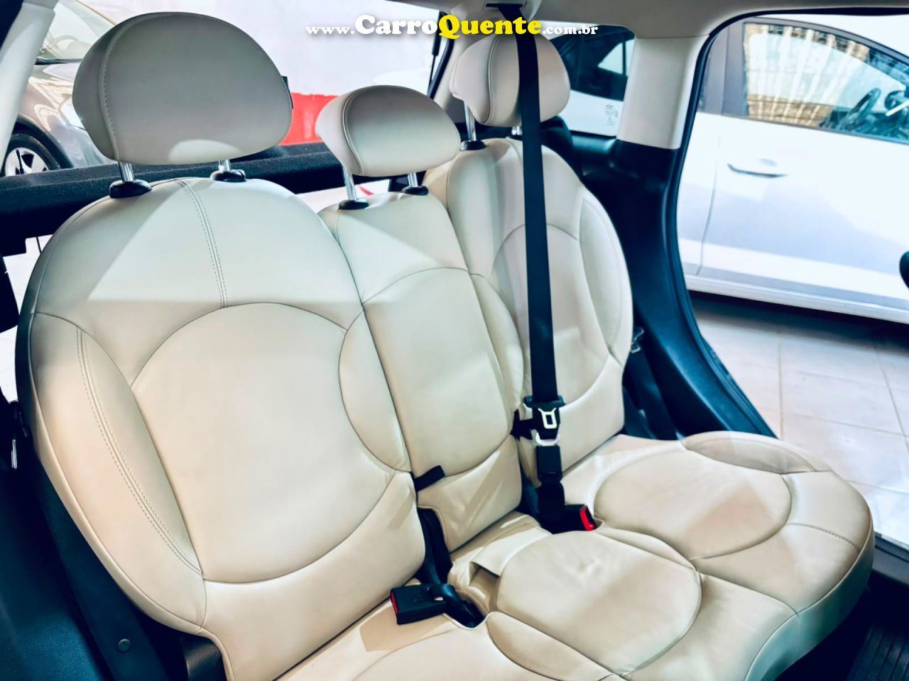 MINI   COOPER COUNTRYMAN S 1.6 AUT.   AZUL 2016 1.6 GASOLINA - Loja