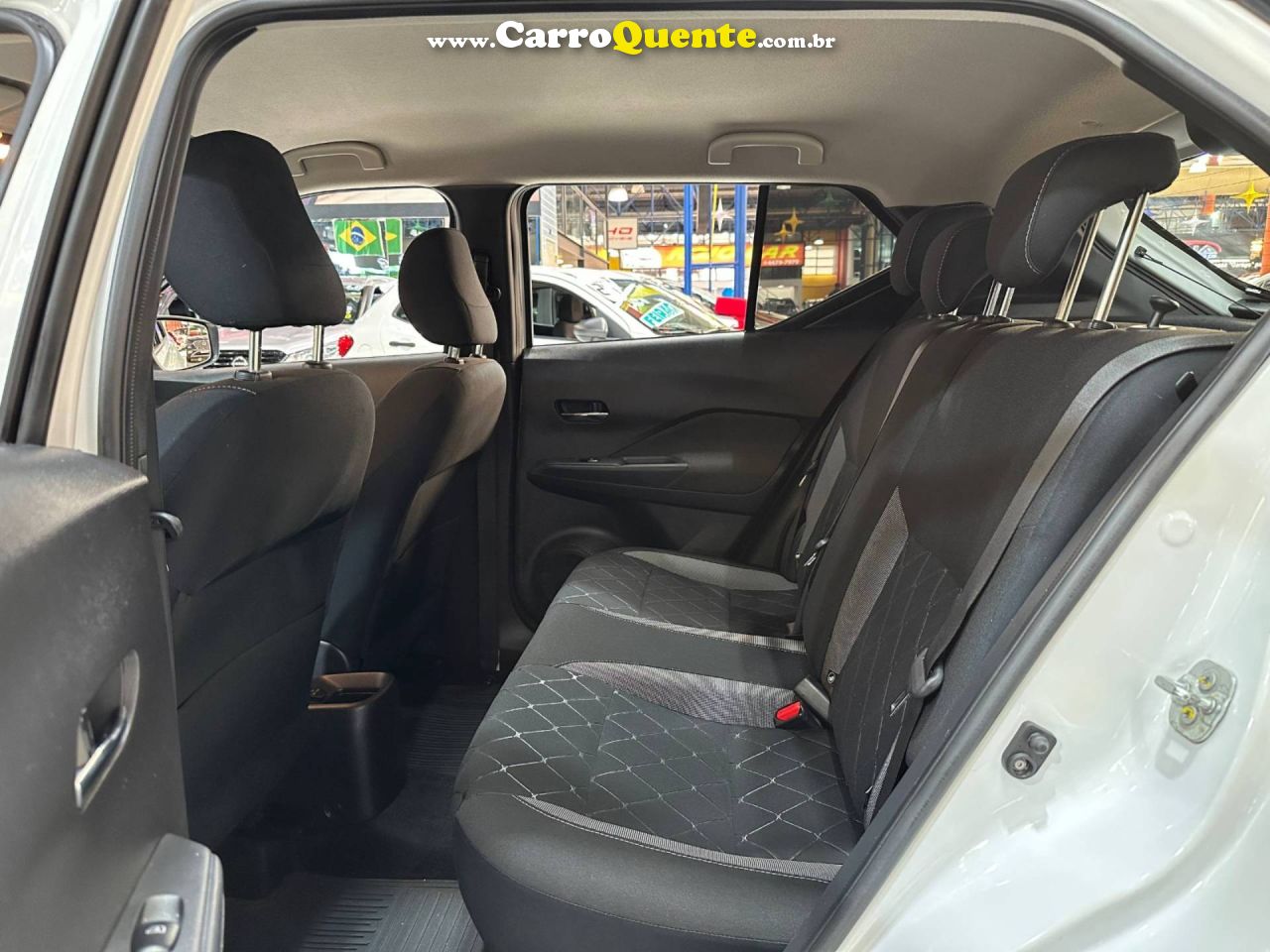 NISSAN KICKS 1.6 16V SV 2021 - Loja