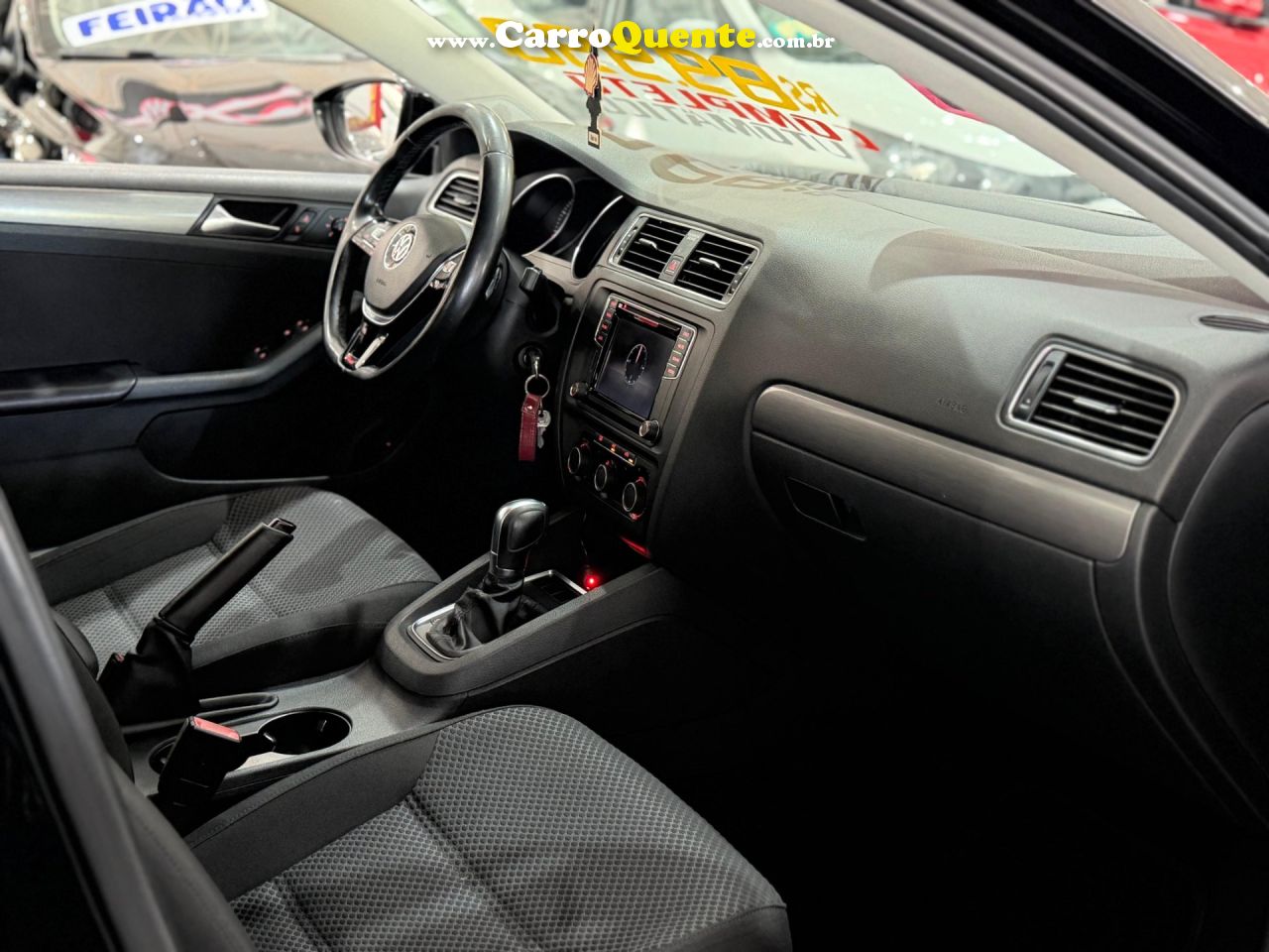 VOLKSWAGEN JETTA 1.4 16V TSI COMFORTLINE 2017 - Loja
